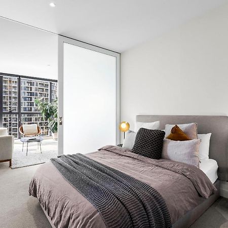 Luxuria Apartments - Fulton Lane เมลเบิร์น ภายนอก รูปภาพ