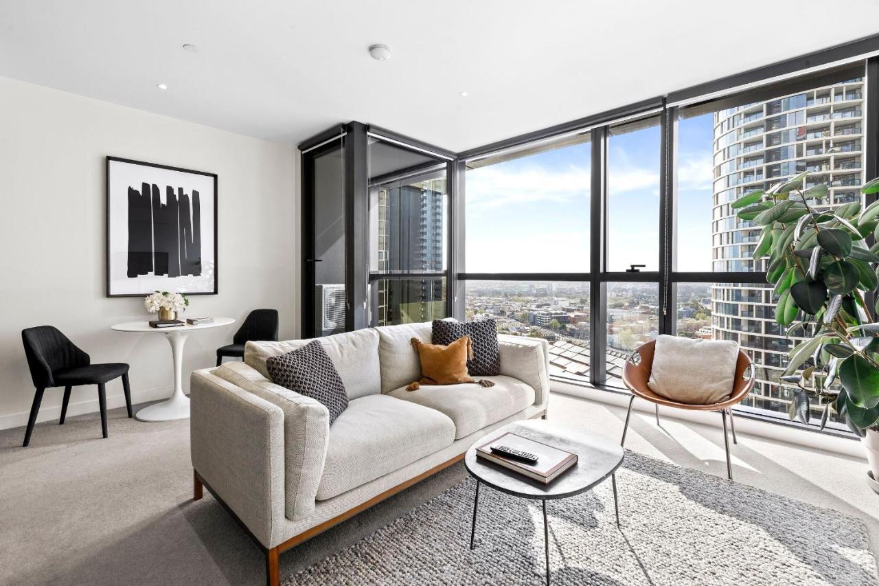 Luxuria Apartments - Fulton Lane เมลเบิร์น ภายนอก รูปภาพ
